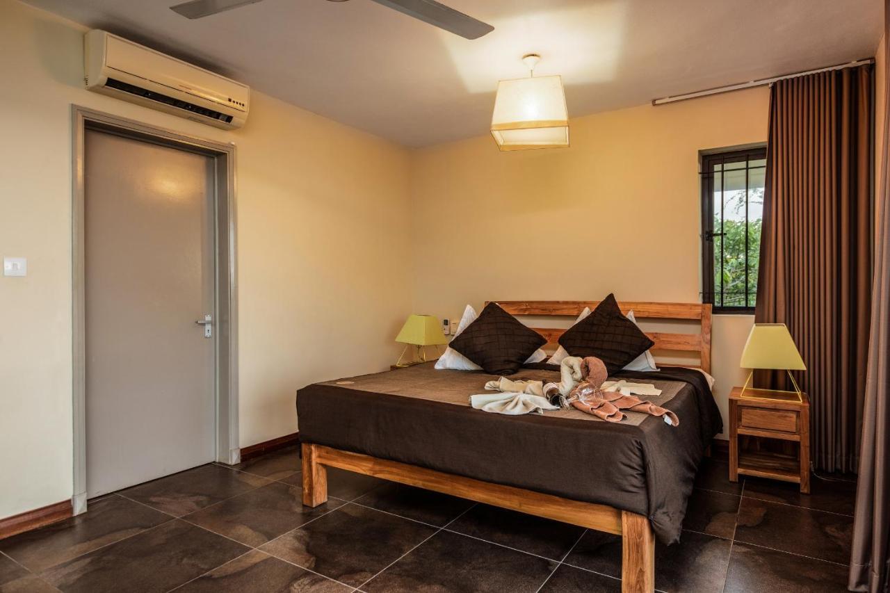 Happy Days Guest House Леморн Экстерьер фото