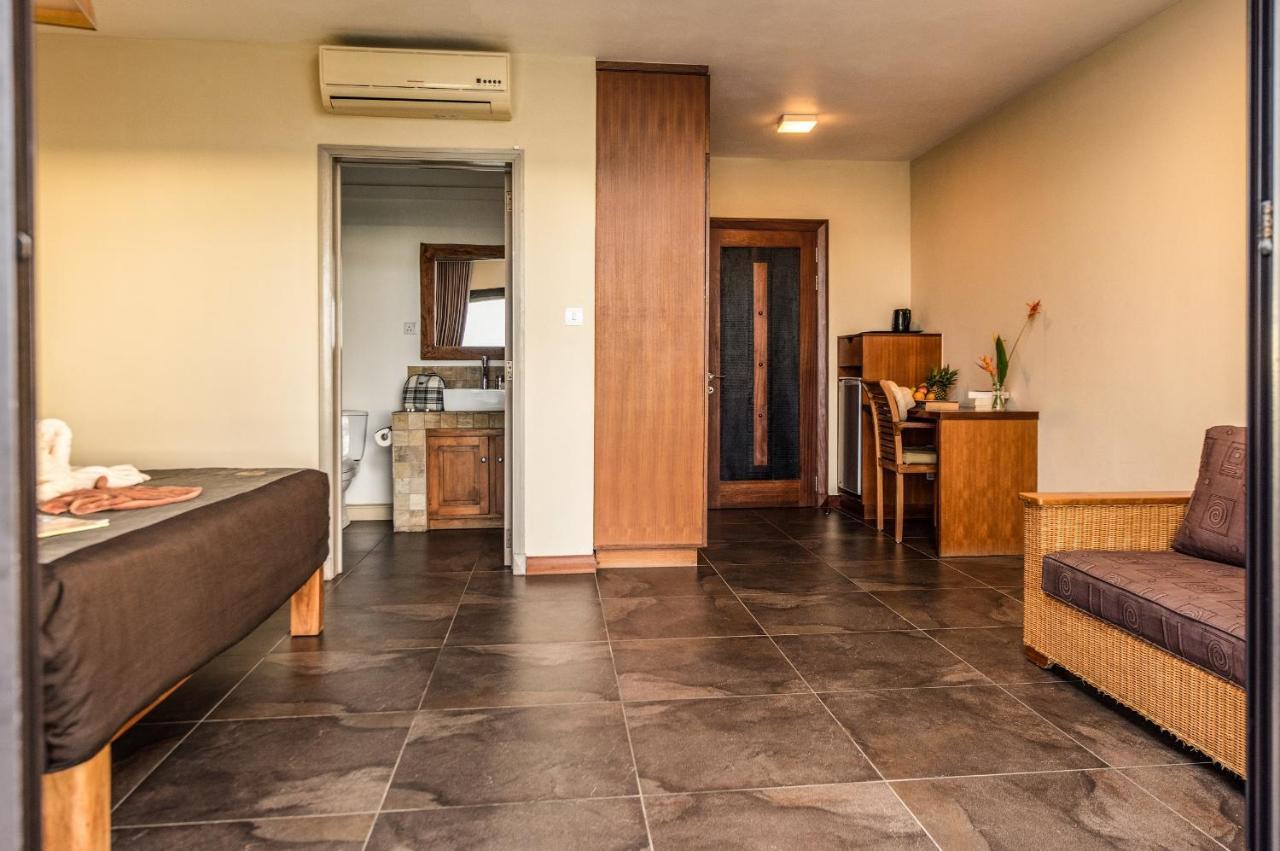 Happy Days Guest House Леморн Экстерьер фото