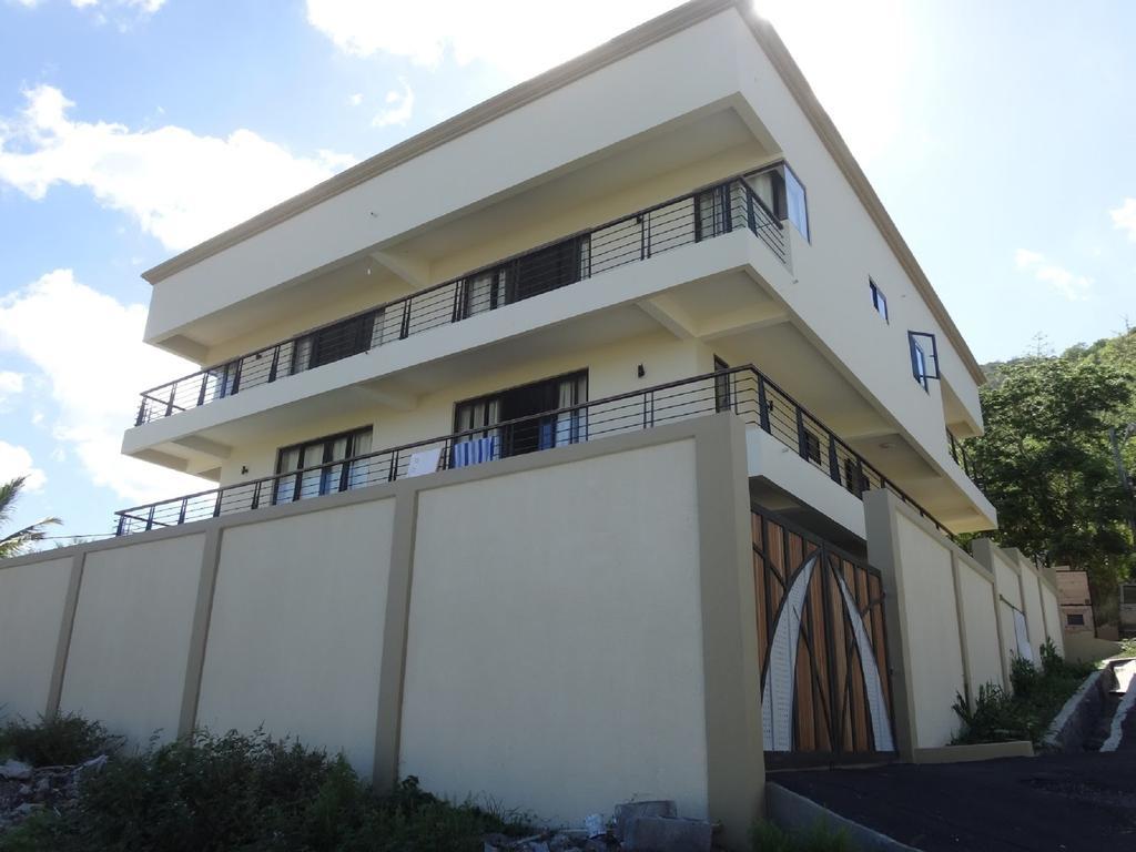 Happy Days Guest House Леморн Экстерьер фото