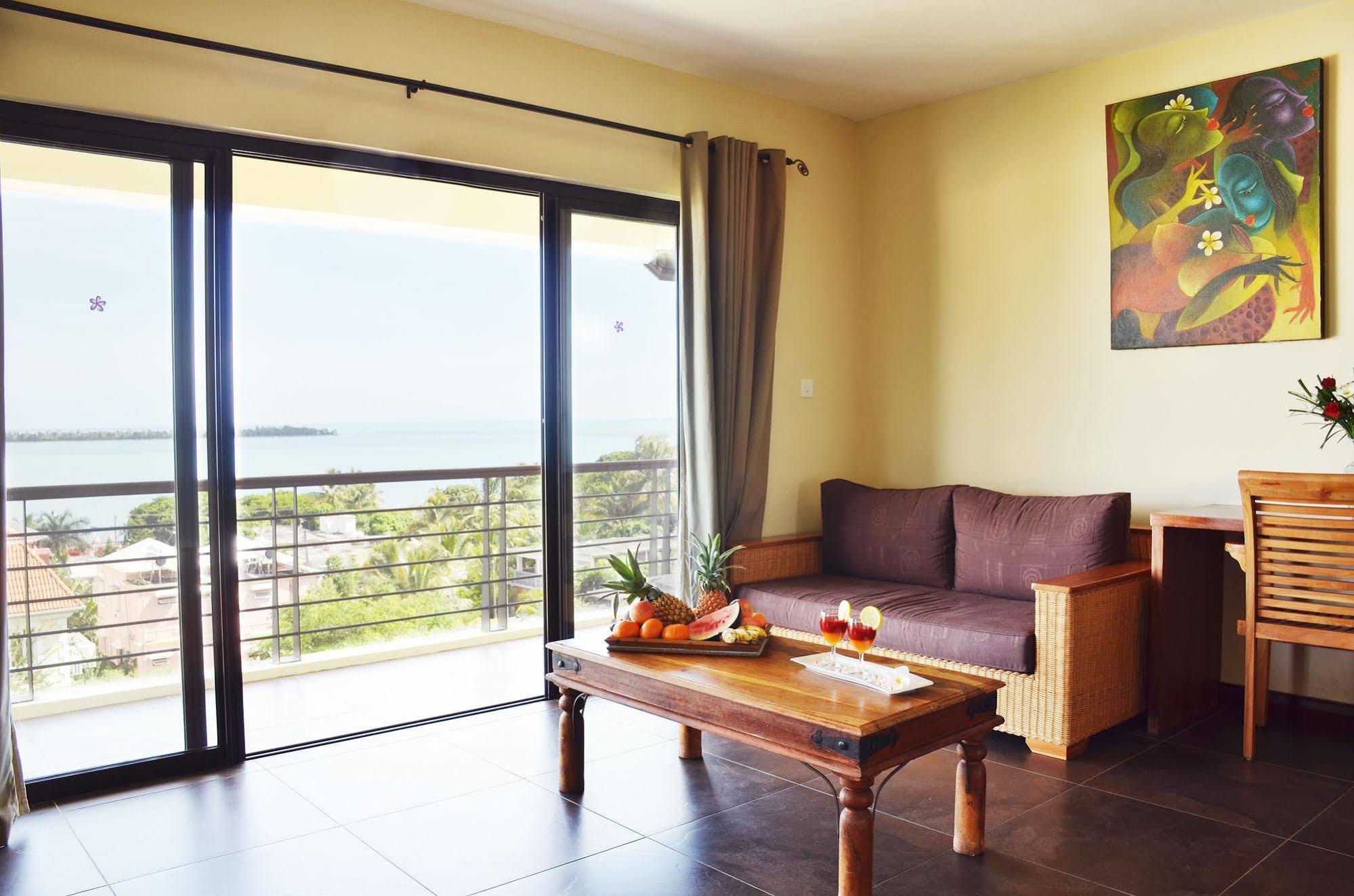 Happy Days Guest House Леморн Экстерьер фото